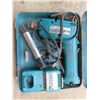 Image 2 : Makita cordless drill kit battery charger