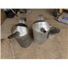 Image 2 : 3 tin oil jugs