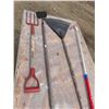 Image 1 : sander , rake , hoe and pitch fork