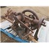 Image 4 : antique heavy duty post drill - turns freely, stiff