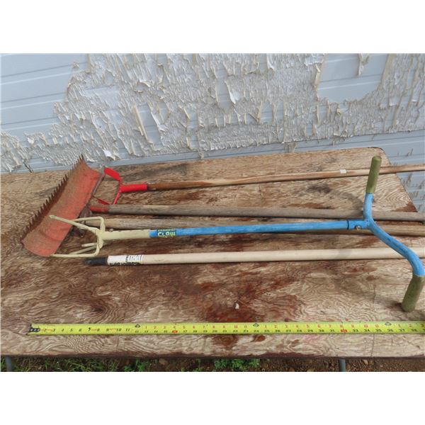 rake , garden claw , handles