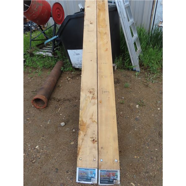 pair of 750lb trailer ramps