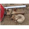 Image 3 : trailer hitch , pulleys and lot of steel cable