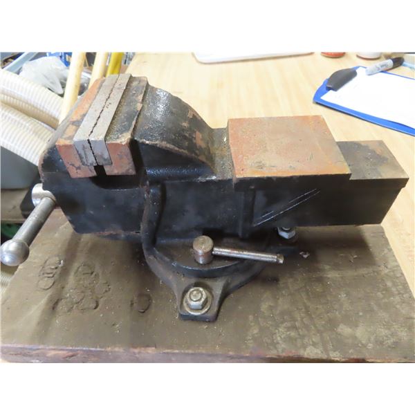 bench vise