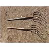 Image 2 : lot of 2 pitch forks