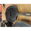 Image 4 : lot of cast iron fry pans