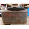 Image 3 : vintage jonson outboard fuel tank