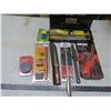 Image 1 : hunting and fishing lot - filleting knives, gun cleaning kit, bore guide, etc.