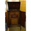rca Electrola tube radio & phonograph console with doors