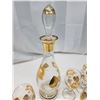 Image 4 : Gold Leaf accented, glass decanter set - c/w 6 wine glasses