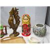 Image 4 : Large collection of Treasures - 2 Posters, serving trays, eagle bottle, figurines, party-lite, etc.