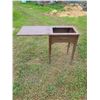 Image 7 : old sewing machine cabinet 22" x 18.75" 31"H