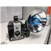 Image 2 : Vintage Brownie Hawkeye II camera, w/ roll of film and flash bulbs