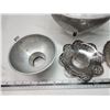 Image 3 : Vintage metal collander, sifter and plates