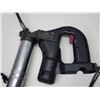 Image 4 : Cordless grease gun, c/w batt charger and batteries