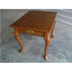 Side Table w/queen anne legs