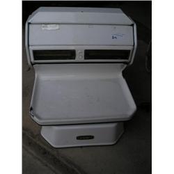 Old enamel meat scale