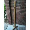 Image 1 : Sold wood coat rack.
