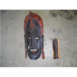 2 carved wood African art pieces