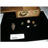 Image 1 : Arrowhead, marbles and wood box