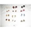 Image 1 : 12 vintage pairs of earings
