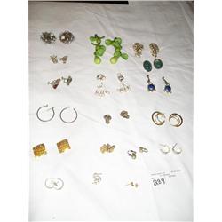 Earings-18 total