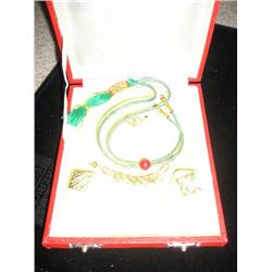 Costume jewerly set.