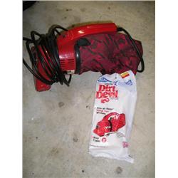 Dirt Devel hand vac