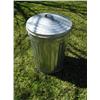 Image 1 : Metal trash can w/lid