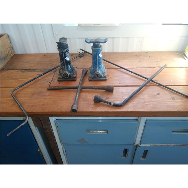 Small Socket Set Set Of Heavy Duty Jacks With Collapsible Handles