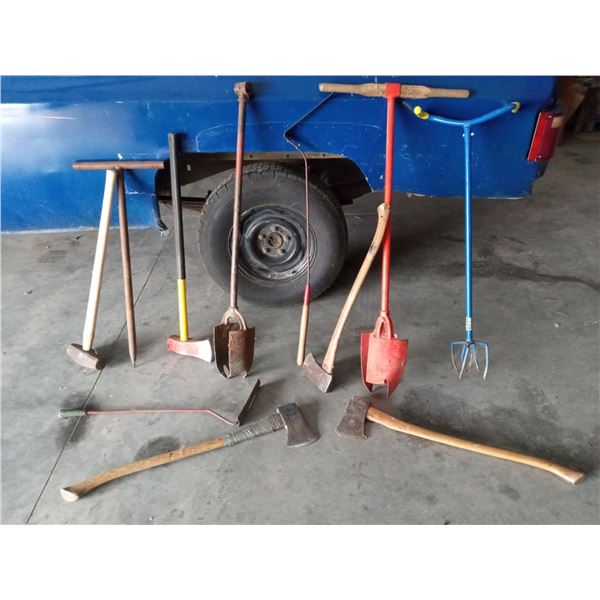 Post Hole Diggers Augers Sledge Hammers