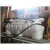 Image 1 : Liquid Storage & Sprayer