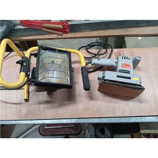 Black & Decker Deluxe Sander & Painting Light