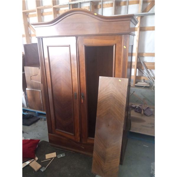 Antique Wardrobe - No Nails - Needs Repair