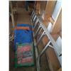 Image 1 : Assortment Of Tarps And 8FT Ladder