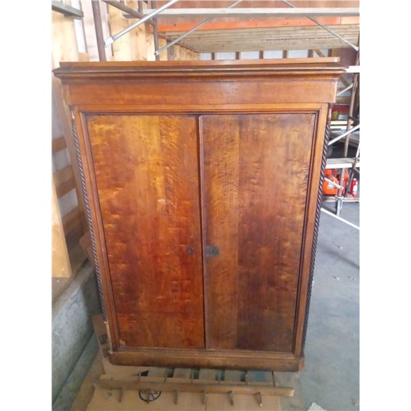 Antique Cabinet - No Nails