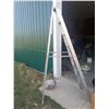 Image 1 : Aluminum Folding Ladder 8 Ft