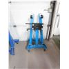 Image 1 : 2 Ton Engine Stand