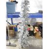 Image 1 : % FT Silver Tree