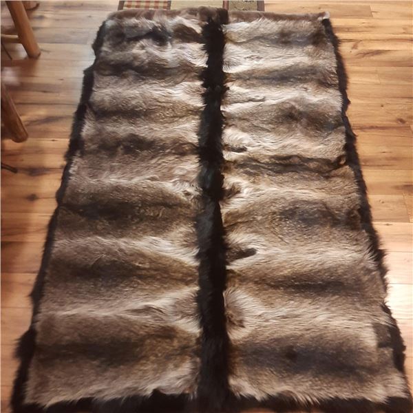 CANADIAN RACCOON/ MIDNIGHT FOX BEDSPREAD