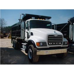 2005 MACK CV713 GRANITE T/A DUMP