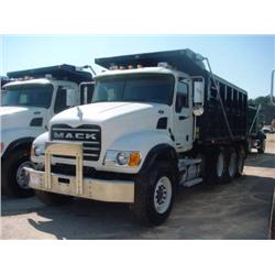 2003 MACK CV713 GRANITE TRI-AXLE DUMP