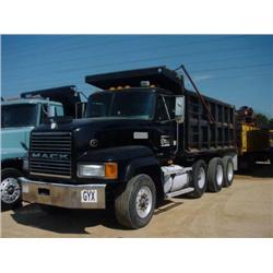 1999 MACK CL713 TRI-AXLE DUMP
