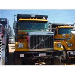 1998 VOLVO AUTOCAR T/A DUMP