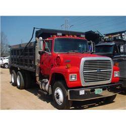 1995 FORD L9000 T/A DUMP
