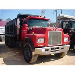 1985 MACK R690ST T/A DUMP