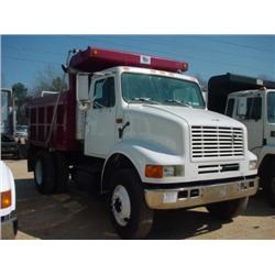 1994 INTERNATIONAL 8100 S/A DUMP