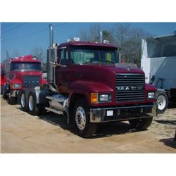2000 MACK CH613 T/A TRUCK TRACTOR