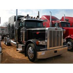 2000 PETERBILT 379 EXT HOOD