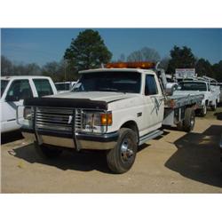1989 FORD F SERIES S/A ROLL BACK TRUCK